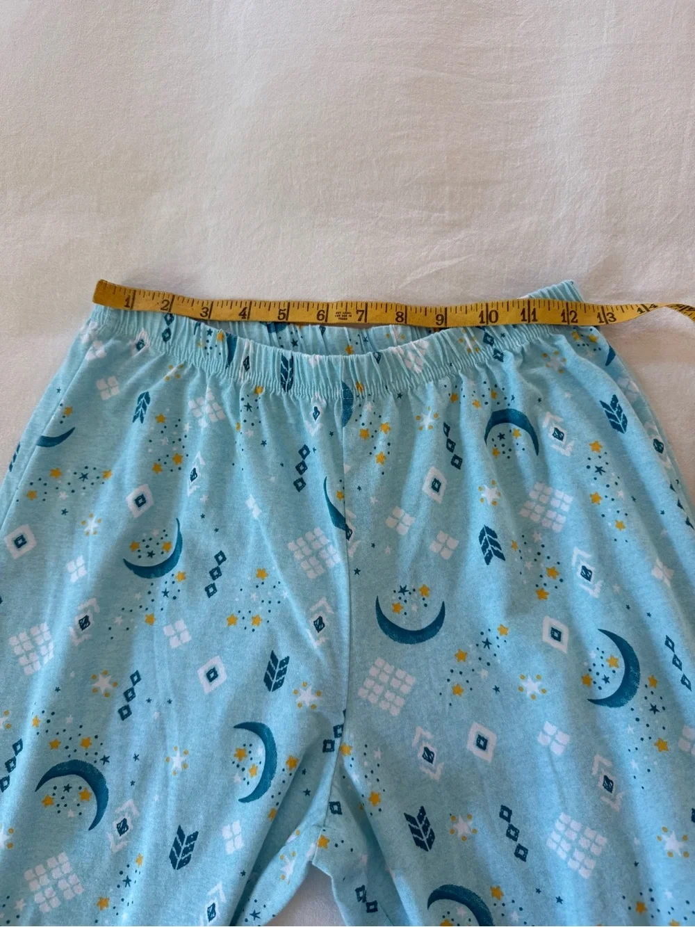 ✨ Pajama Set Blue Moon Stars Short Sleeve Cropped Capri Lounge PJs Size M